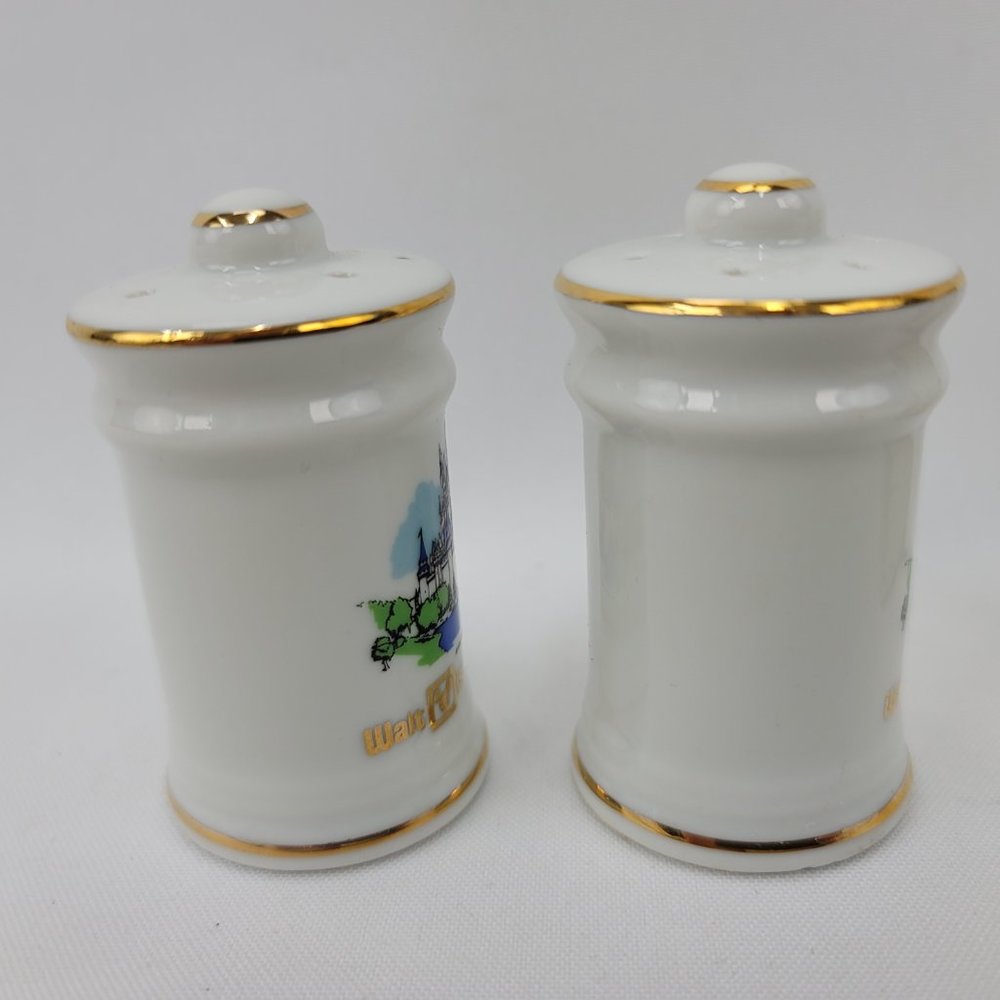 Vintage 70s NOS Walt Disney World Cinderellas Castle Salt & Pepper Shakers Japan - Picture 4 of 9